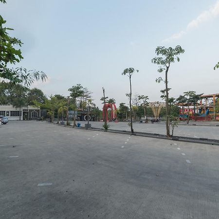 Urbanview Hotel Cianjur City Park By Reddoorz Buitenkant foto