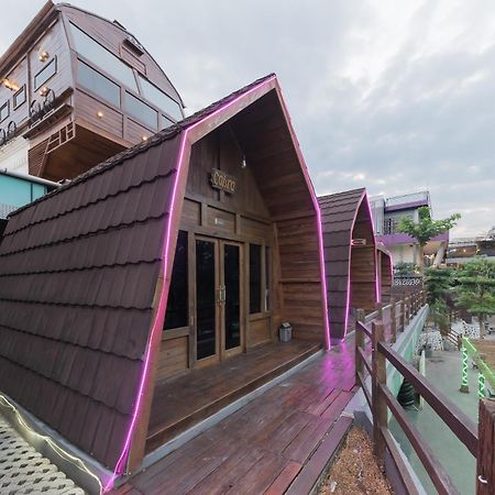 Urbanview Hotel Cianjur City Park By Reddoorz Buitenkant foto