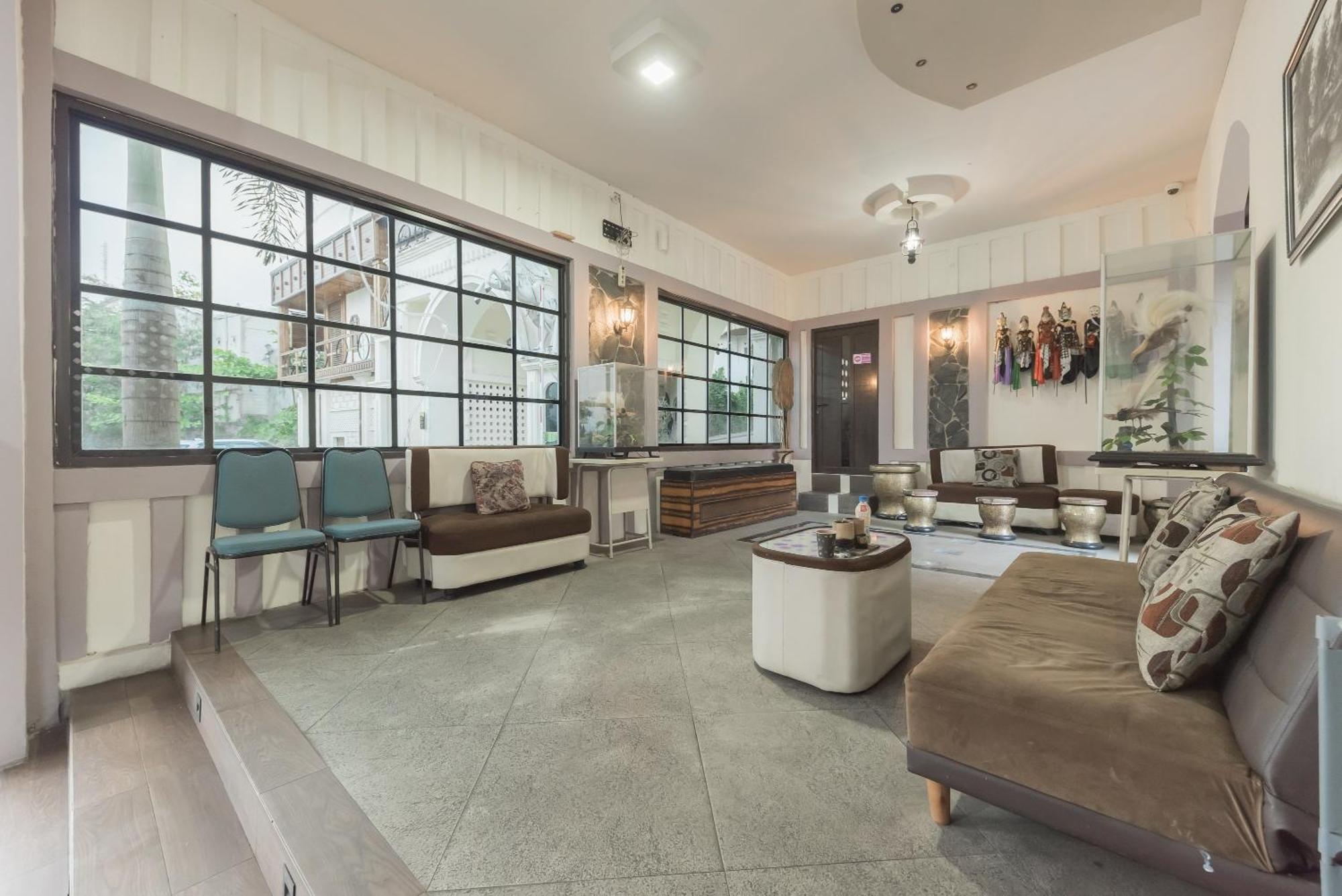 Urbanview Hotel Cianjur City Park By Reddoorz Buitenkant foto