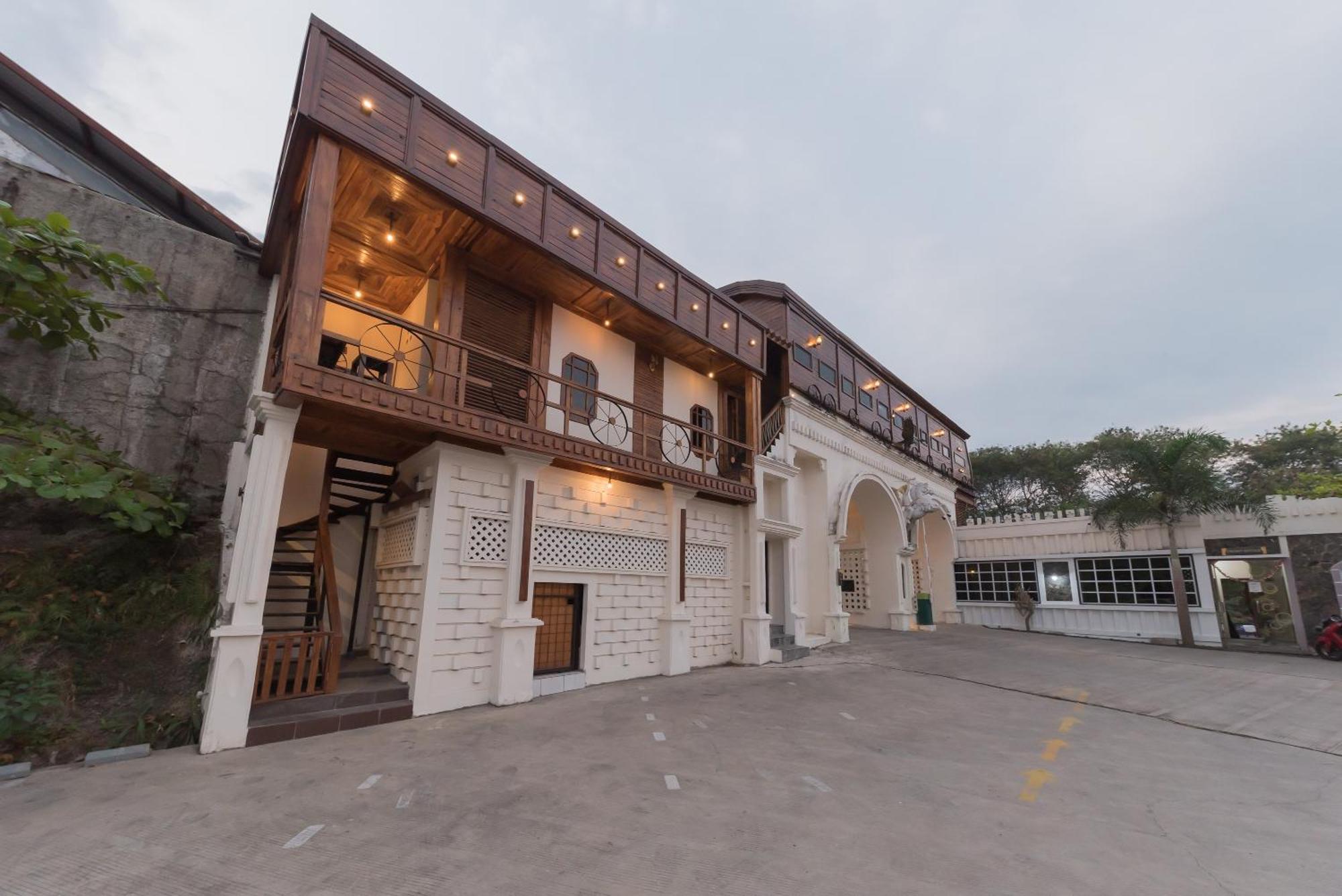 Urbanview Hotel Cianjur City Park By Reddoorz Buitenkant foto
