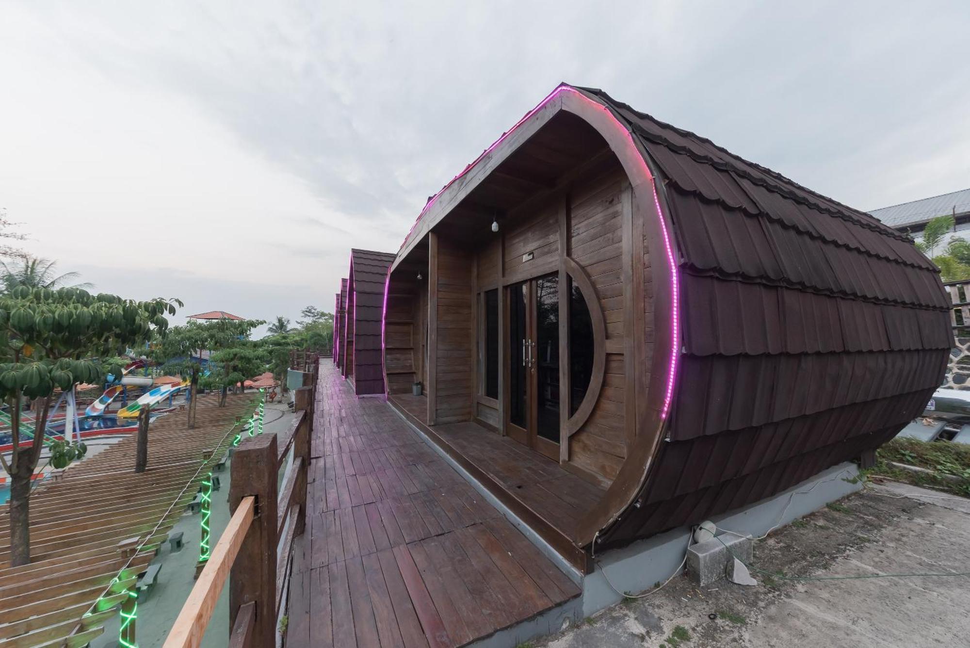 Urbanview Hotel Cianjur City Park By Reddoorz Buitenkant foto