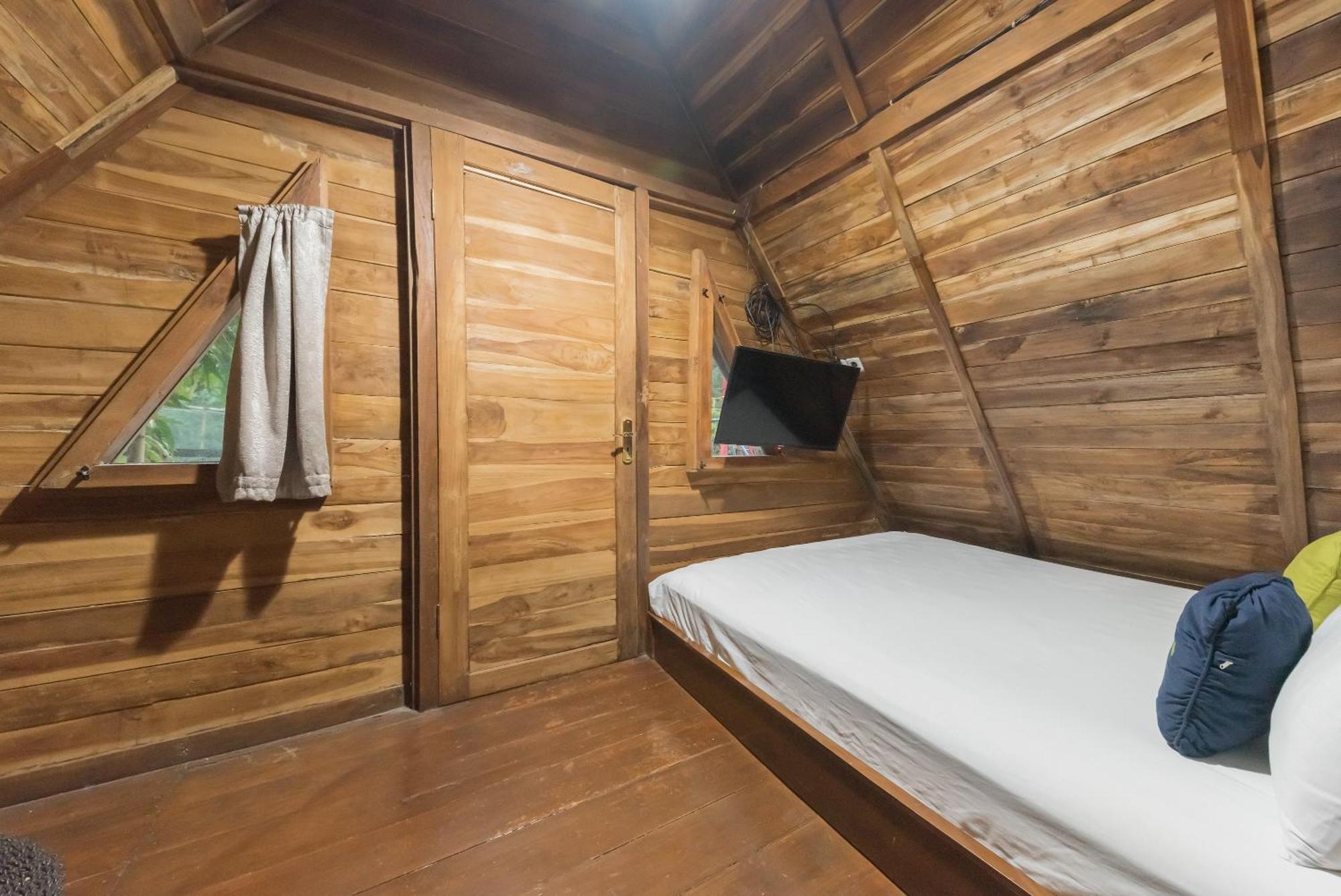 Urbanview Hotel Cianjur City Park By Reddoorz Buitenkant foto