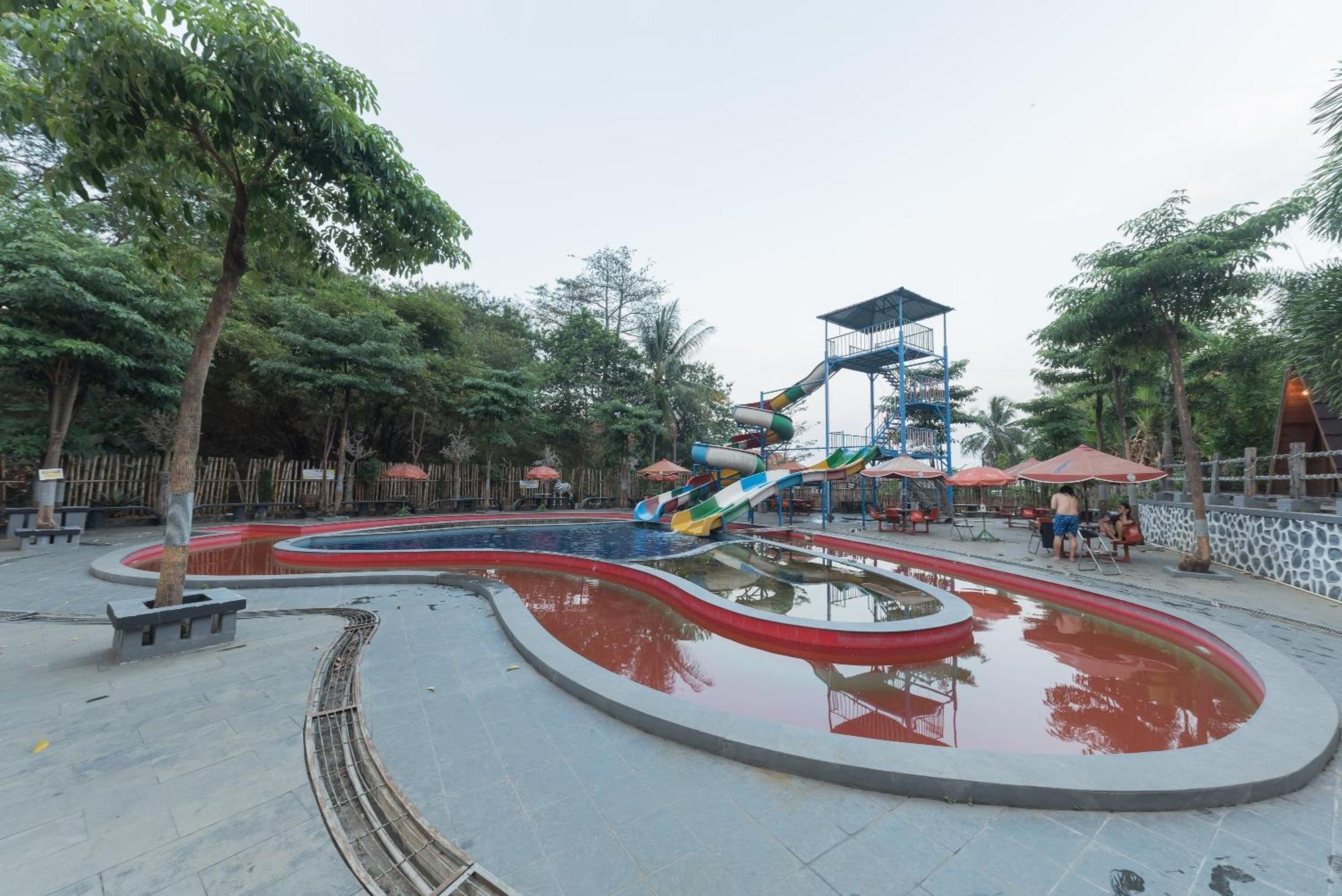 Urbanview Hotel Cianjur City Park By Reddoorz Buitenkant foto